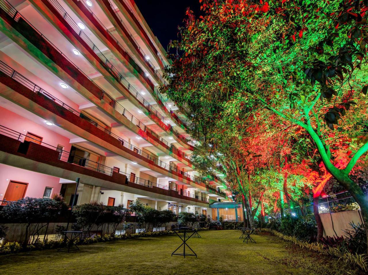 Gardeenia Comfortes Suites-Fully Vaccinated Staff Bangalore Exterior foto