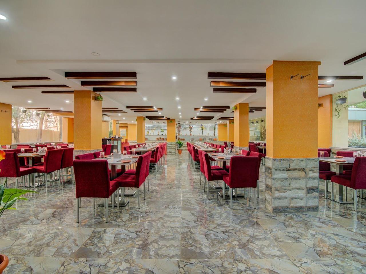 Gardeenia Comfortes Suites-Fully Vaccinated Staff Bangalore Exterior foto